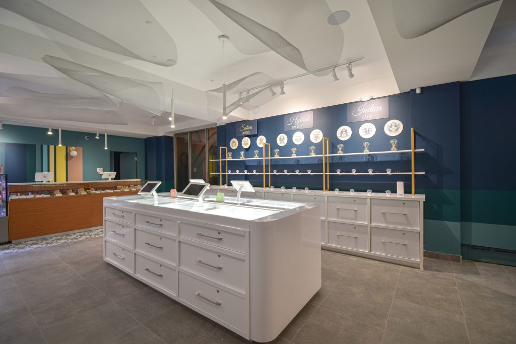 Qunubu Cannabis – 274 Wilson Ave, North York, ON