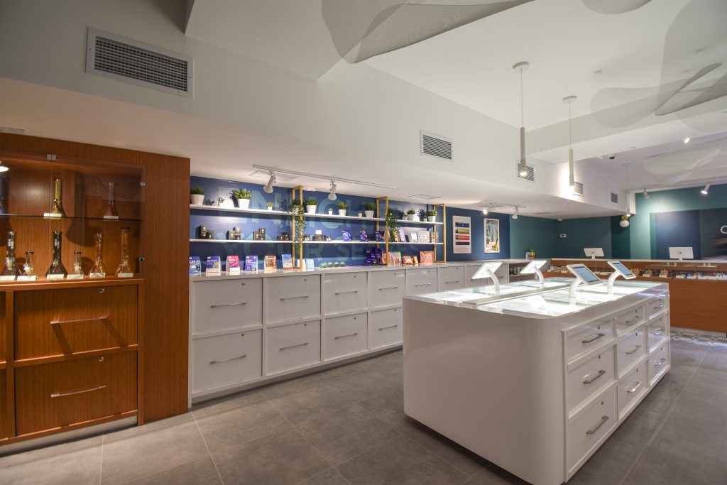 Qunubu Cannabis – 274 Wilson Ave, North York, ON