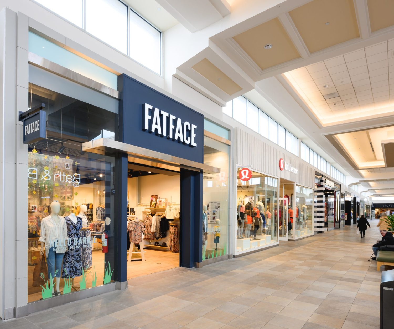 FatFace Barrie - HiRes Interior - 04 06 2023 - Mike Black PhotoWorks dot com-9564 (4)