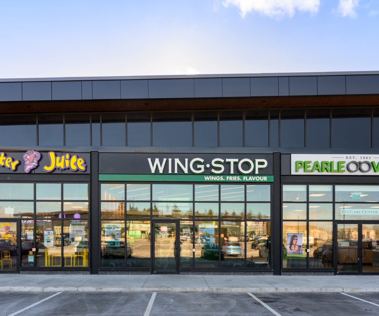 Wingstop Canada - 5530 Baldwin St S, Brooklin, ON